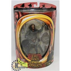 LORD OF THE RINGS TWO TOWERS - ARAGORN FIGURE