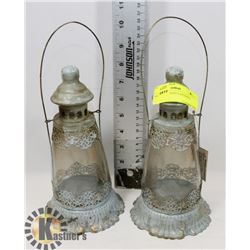 PAIR OF TEALIGHT LANTERNS