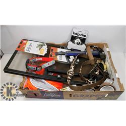 FLAT OF PET SUPPLIES