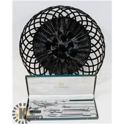 BASKET WITH HERO COMPASS SET