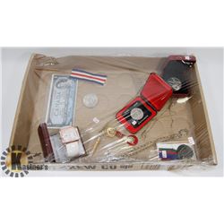 FLAT OF ASSORTED CURRENCY AND COLLECTIBLES