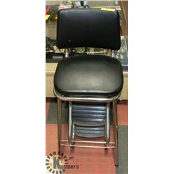 FARMHOUSE KITCHEN STOOL