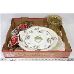 FLAT OF ASSORTED VINTAGE & ANTIQUE PLATES