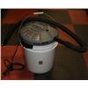 Image 1 : WET / DRY BUCKET HEAD VACUUM