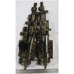 A PAIR OF MID CENTURY WALL MOUNTED CANDLE HOLDERS