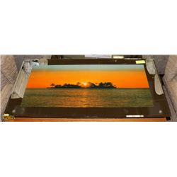 WORKING MIRROR PAINTING SUNSET WALL PLUG