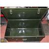Image 1 : MILITARY METAL FOOT LOCKER