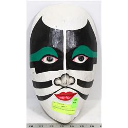 HANDMADE WOOD KISS ROCK MASK 1 OF 1