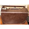 Image 1 : VINTAGE EXECUTIVE BRIEFCASE