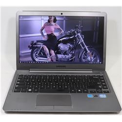 SAMSUNG ULTRABOOK iNTEL i5 WINDOWS 10 LAPTOP