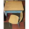 Image 1 : VINTAGE BLUE METAL CHILDRENS SCHOOL DESK WITH WOOD