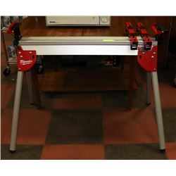 MILWAUKEE PORTABLE SAW TABLE.