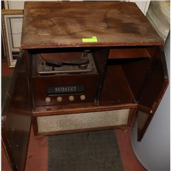 VINTAGE RECORD RADIO PLAYER.