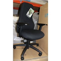 NEW 000631781 HYDRAULIC LIFT OFFICE CHAIR