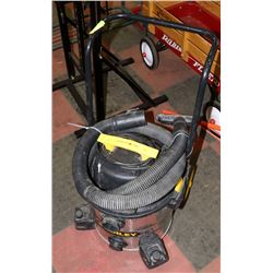 STANLEY WHEELED SHOP VAC