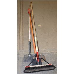 LOT OF 3 ICE CHIPPERS SOLD WITH BROOM