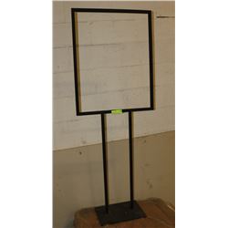 METAL DISPLAY STAND, 5FT HIGH - DISPLAY OPENING