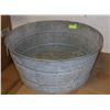 Image 1 : VINTAGE WASH TUB.