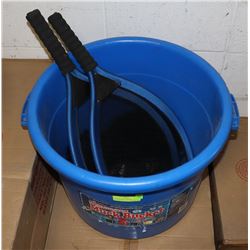 MUCK BUCKET 2 WATER BADMINTON RACKETS & GORILLA