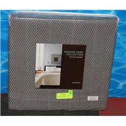 NEW HUDSON PARK COLLECTION CHEVRON BLANKET