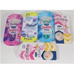 BAG OF ASSORTED RAZORS