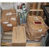 Image 1 : PALLET OF WIPER BLADES AND MISC. DETAIL SHOP