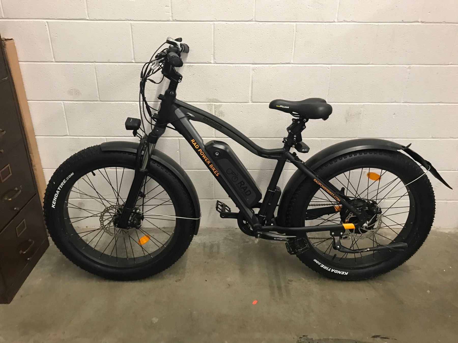 BLACK RADROVER RAD POWER ELECTRIC BIKE Able Auctions