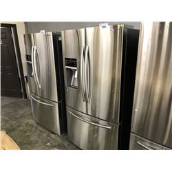 SAMSUNG STAINLESS STEEL DOUBLE DOOR FRIDGE/FREEZER COMBO WITH ICE/WATER DISPENSER, MODEL