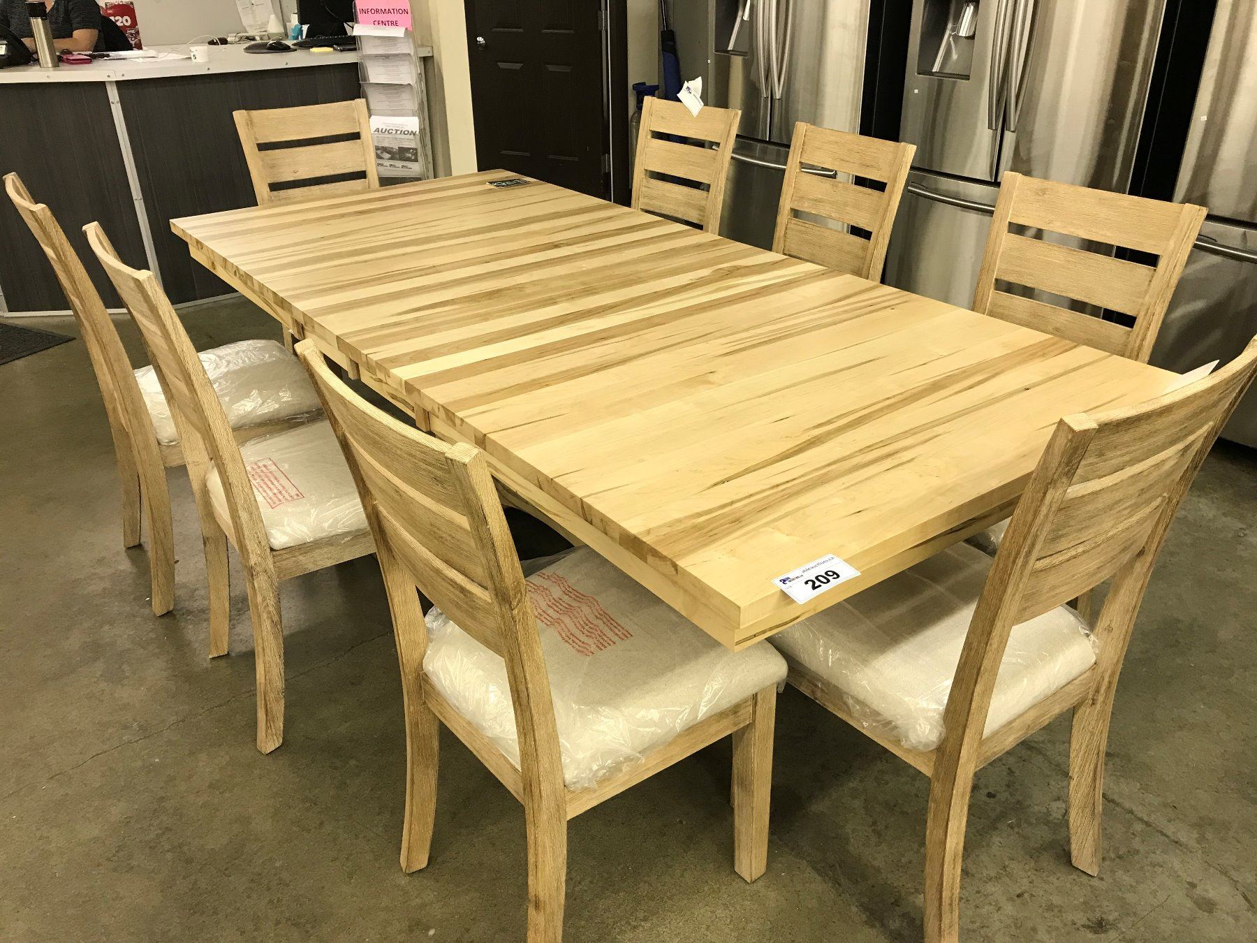 Maple Dining Room Table With Leaf