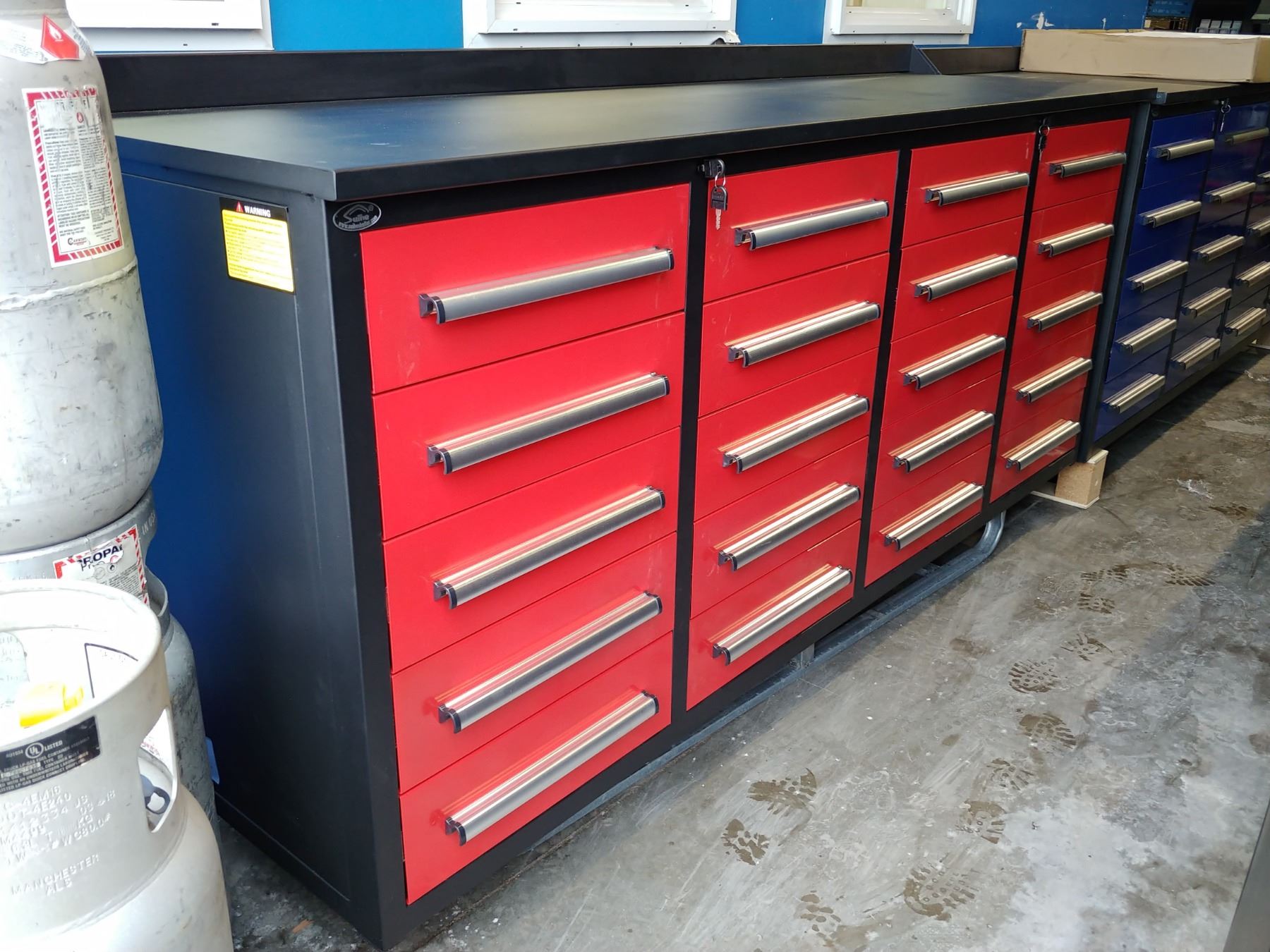 STEELMAN 7FT 20 DRAWER WORKBENCH - RED