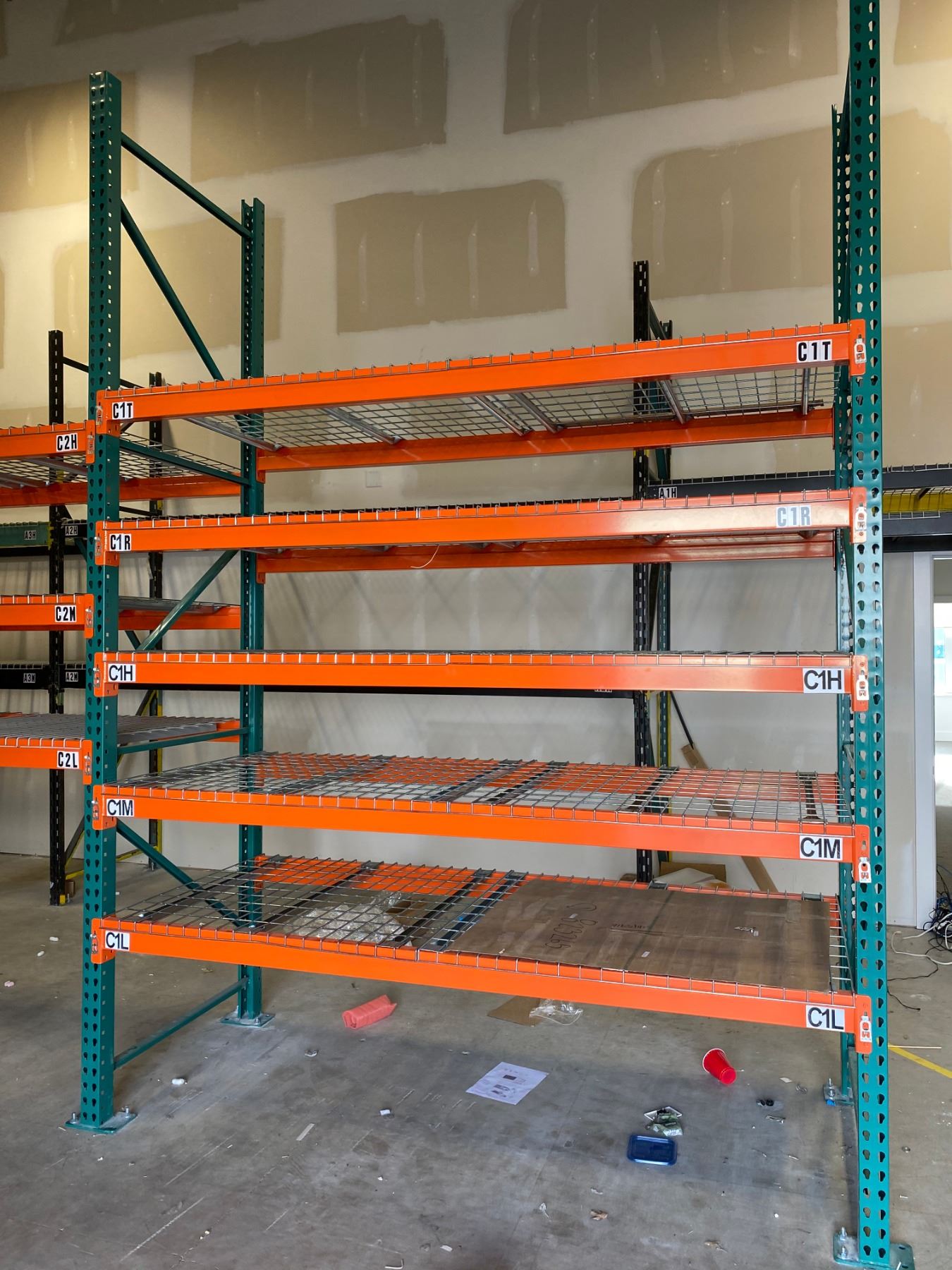 LARGE LOT OF PALLET RACKING *LOCATED IN BURNABY* PICKUP MONDAY JANUARY ...