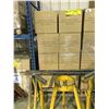 Image 2 : PALLET INCLUDING 16 BOXES OF NIGHTTIME LONG 31CM FEMININE SANITARY NAPKINS 12 PCS / 100 PACKS