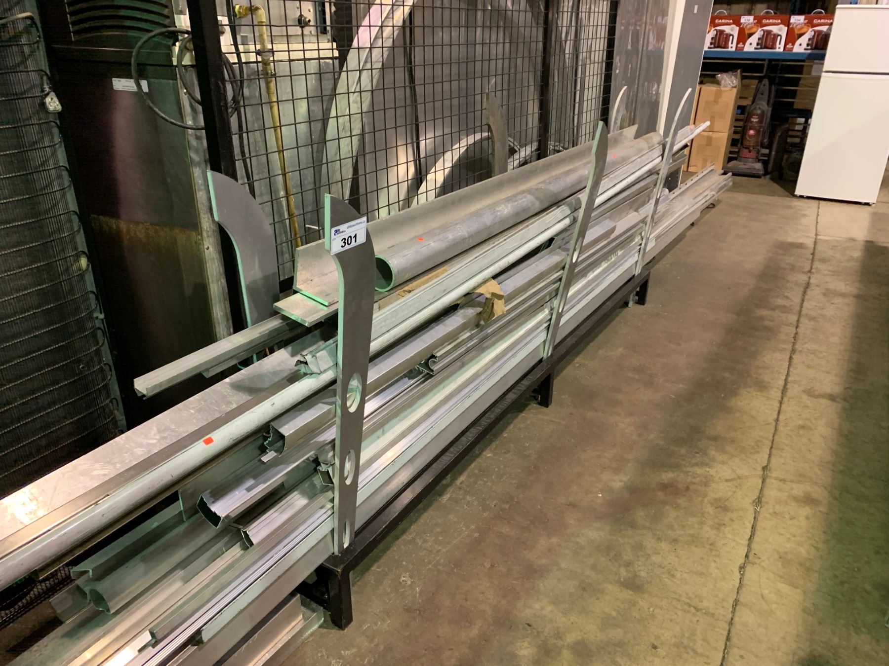 Metal Lengths Rack METAL RACK OF ASSORTED LENGTHS ALUMINUM TUBING, CHANNELS & RAILING