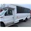 Image 2 : 2002 FORD E-450 SUPER DUTY BUS, WHITE, VIN # 1FDXE45S72HA09568