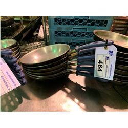 6 BLUE HANDLED 9" FRY PANS