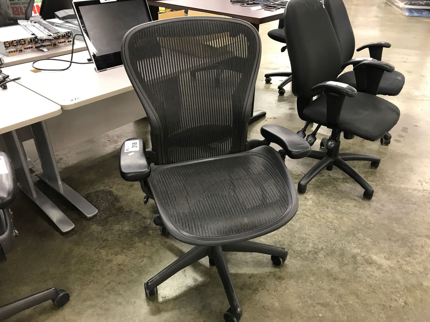 Herman miller aeron executive chair Clearance