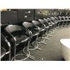 Image 2 : BLACK CHROME FRAME BAR STOOL