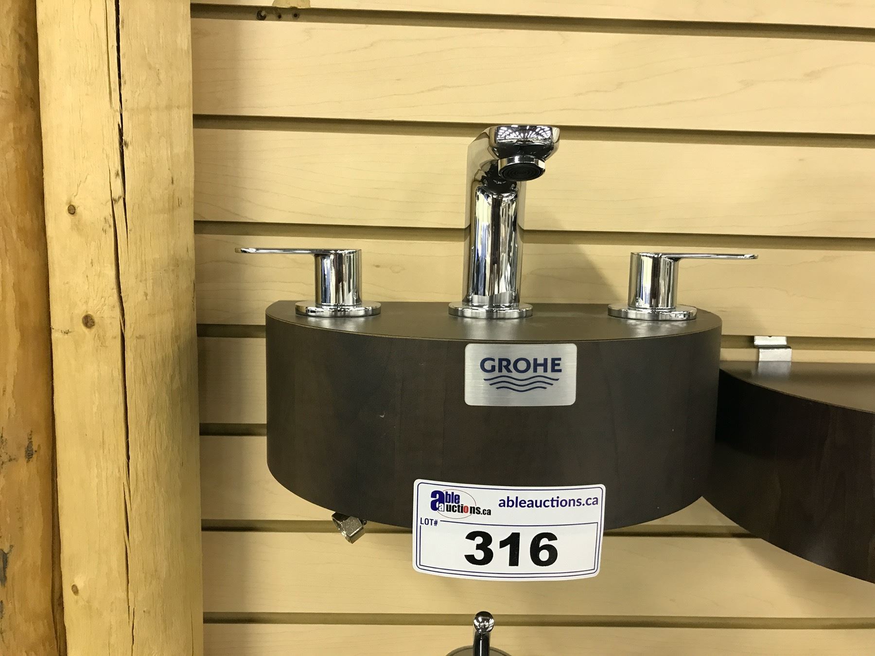 GROHE 2 LEVER BATHROOM TAP (DISPLAY UNIT)