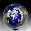 Image 3 : Lundberg Studios 2004 Worldweight Paperweight