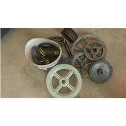 Lot of Pulley