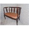 Image 2 : Antique LoveSeat