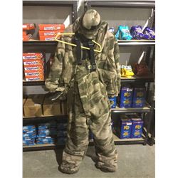 Cabela's Outdoor Gear Men's 2XL Camo Jacket, Overalls, Headgear and Gloves Set