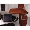 Image 10 : Box Full-O-Holsters