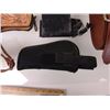Image 11 : Box Full-O-Holsters