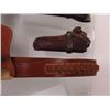 Image 9 : Box Full-O-Holsters