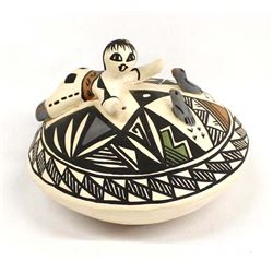Acoma Pottery by Kathleen Lewis