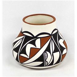 Native American Isleta Polychrome Pottery Jar