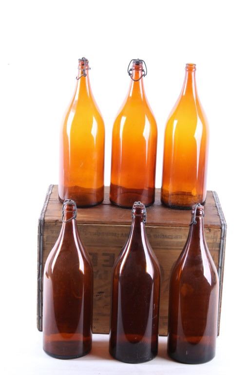 Missoula, MT Highlander Beer Crate & 64oz. Bottles