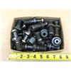 Image 1 : LOT OF MISC. CAT 50 RETENTION PULL KNOB