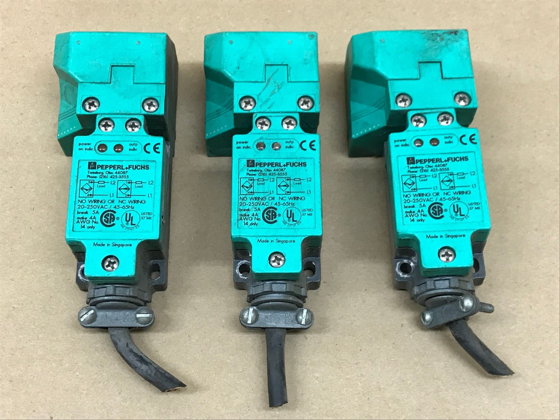 (3) PEPPERL+FUCHS Y12516S PROXIMITY SWITCH - BTM Industrial